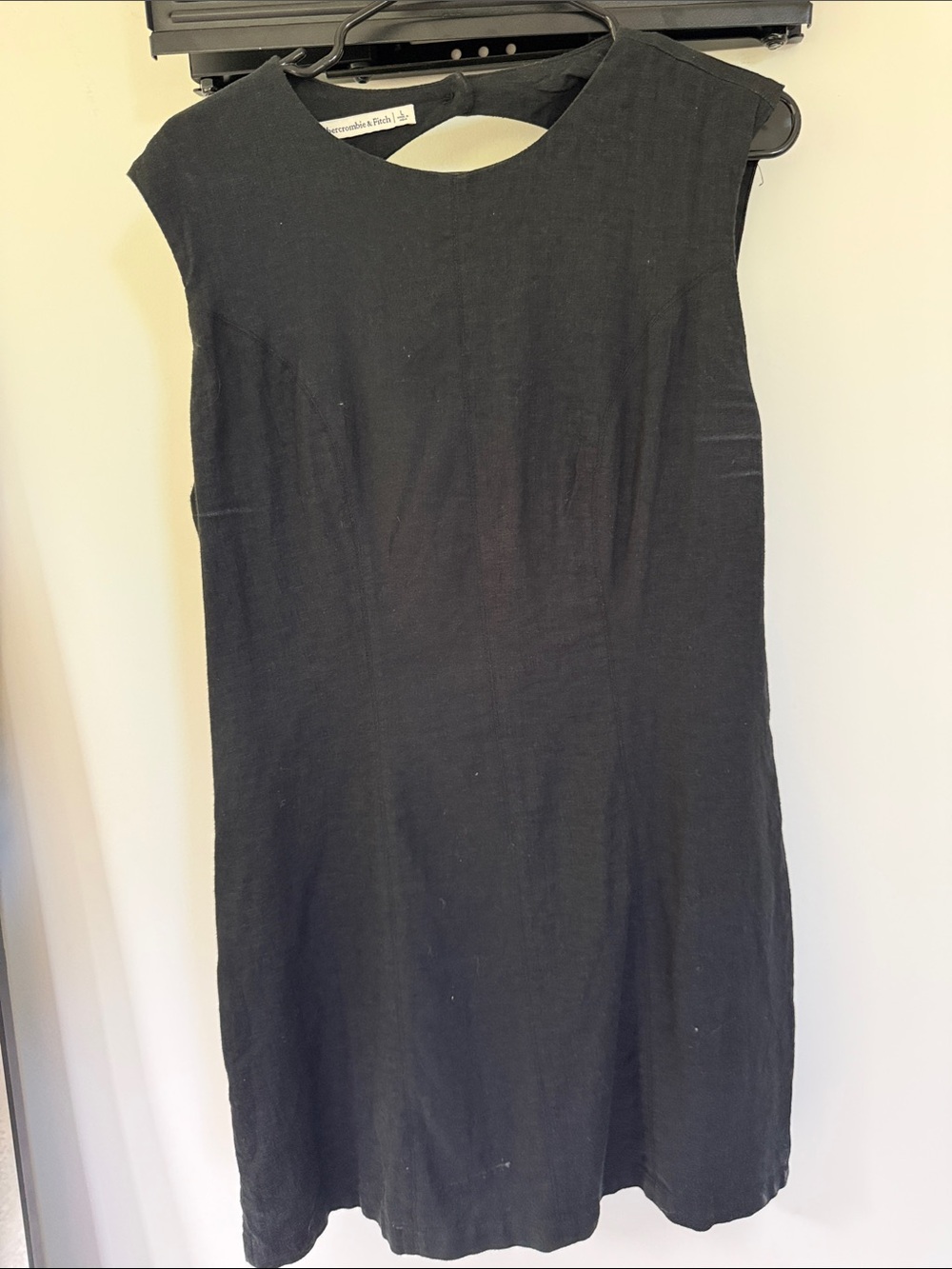Abercrombie & Fitch Black Sleeveless Shift Dress
